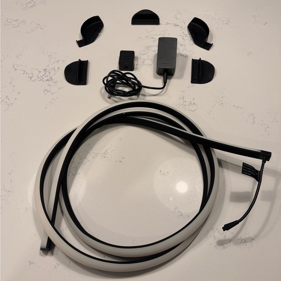 Philips Hue Play Gradient Lightstrip 65" - Multi color - Picture 6 of 8